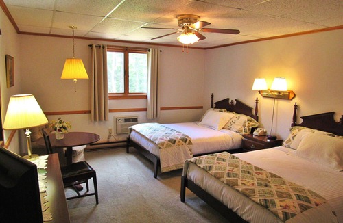 Twin Mountain Cabin | Carlson's Lodge