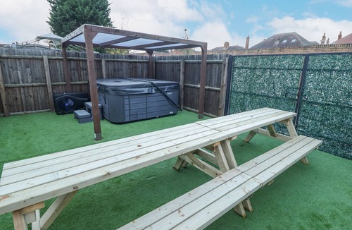 Skegness Cottage | Carlton House