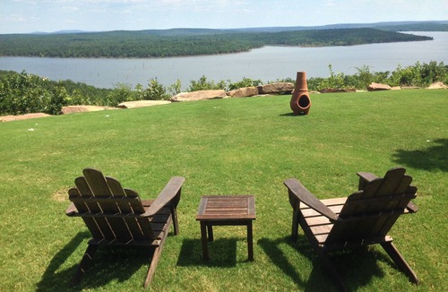 Eufaula Apartment | Carlton Landing! Stay at The Meeting House!