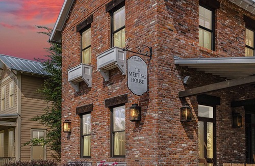 Eufaula Apartment | Carlton Landing! Stay at The Meeting House!