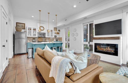 Carlton Landing Cottage | Carlton Landing- Courtyard Cottage