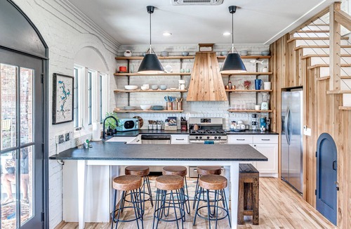 Eufaula Cottage | Carlton Landing-The Coral Cottage