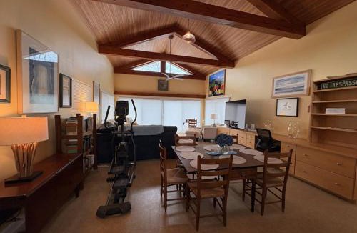 South Hero House | Carlton's Prize