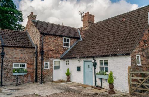 Carlton House | Carlton Towers Stapleton's & Parkgate's