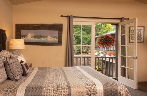 Northwest Carmel Bed & Breakfast | Carmel Country Inn
