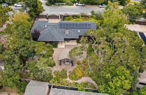 Northeast Carmel House | Carmel Oasis | Private & Secure | Dog & EV