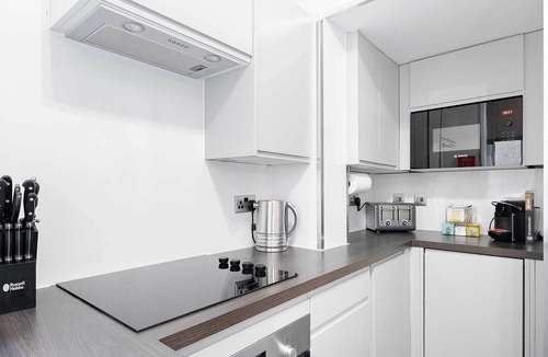 Falkirk Apartment | Carmel Residence Superior 160