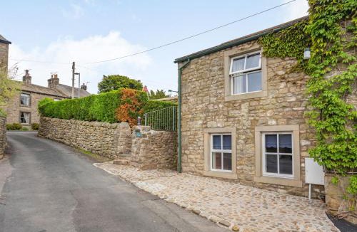 Long Preston House | Carn Cottage