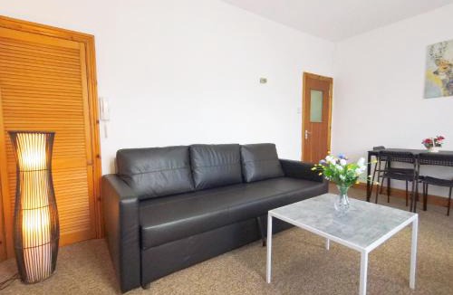Wembley Central Apartment | Carnation Flat A in Wembley
