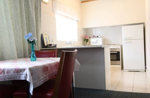 Carnegie Hotel | Carnegie Motor Inn