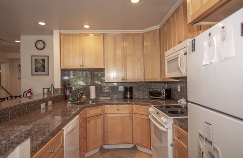 Carnelian Woods Condo | Carnelian Woods # 11 by Hauserman Rental Group