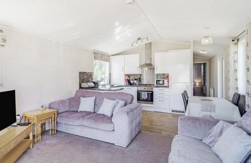 Wisbech House | Carnoustie Lodge