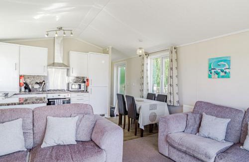 Wisbech House | Carnoustie Lodge