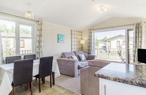 Wisbech House | Carnoustie Lodge