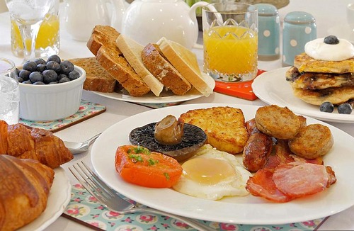 Saint Gennys Bed & Breakfast | Caroe Farm House