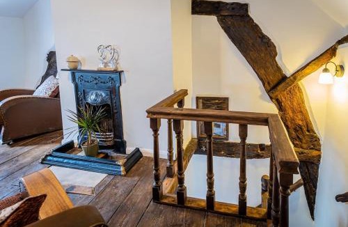 Leek House | Carol's Cottage