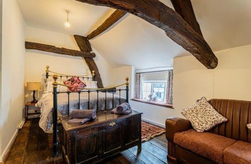 Leek House | Carol's Cottage