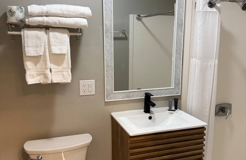 Pinebluff Hotel | Carolina Pine Inn