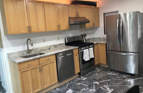 Saratoga Springs House | Caroline Street! 7BR/5.5BA HUGE!