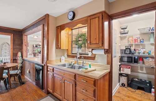 Cullman House | Carols Cottage - Double decker dock! Popular location!