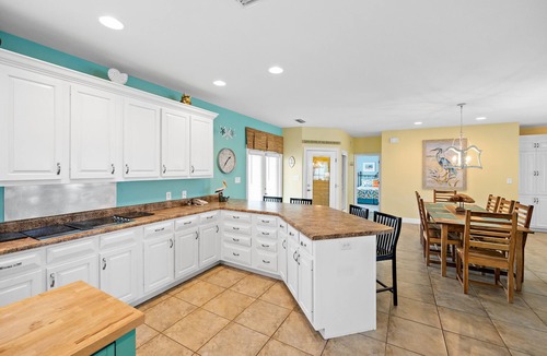 Morgantown House | Carousel | 5BR Beach House | 5 Baths | Just Steps from the Gulf