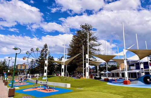 The Entrance Apartment | Carousel Apartment 5