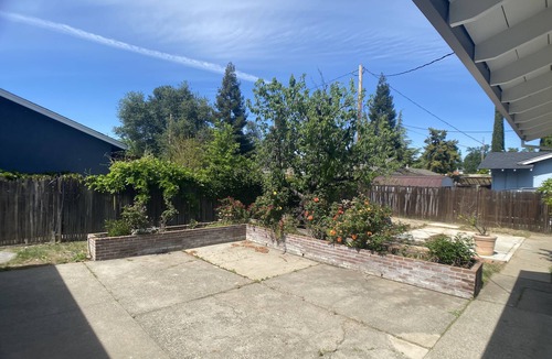 Redding House | *Carpenter Lane*