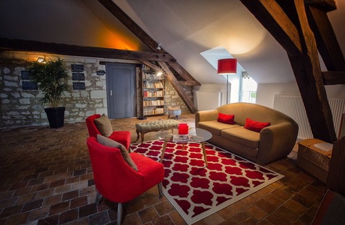 Le Puy-Notre-Dame Other | Carré d'Etoiles Paleine