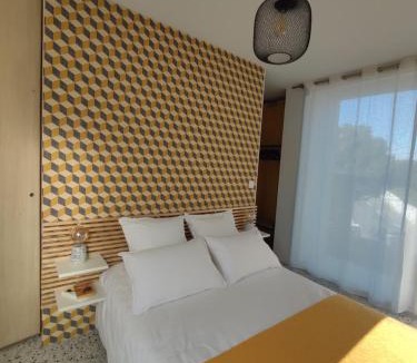 Villeneuve-les-Avignon Bed & Breakfast | Carré de Lune