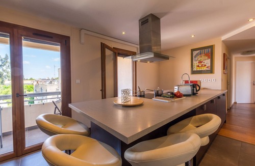 Historic Centre Apartment | Carré du roi - Première conciergerie