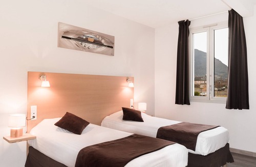Bagneres-de-Bigorre Hotel | Carré Py' Hôtel