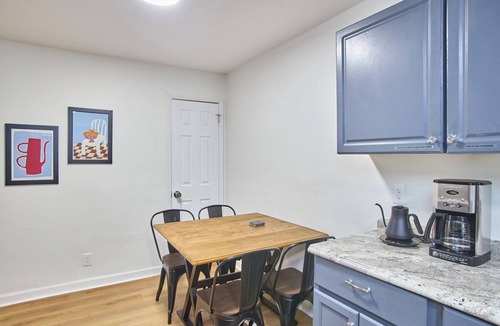 Carrboro House | Carrboro Downtown Gathering House Walk to UNC