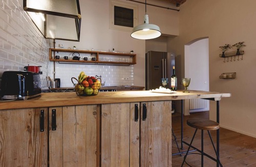 el Mercadal Apartment | Carrer Nou - Holiday Apartment Rental in Girona | Bravissimo