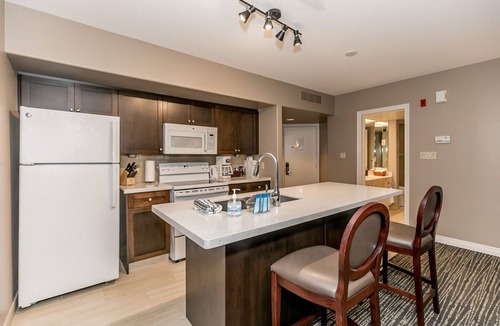Oro-Medonte Condo | Carriage Hills Rental