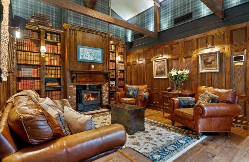 Crafers Villa | Carriage House 1884