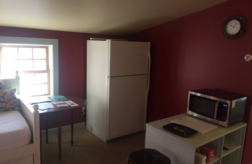 Manchester House | Carriage House Apartment In The Heart Of Manchester, VT—Walk To All!!