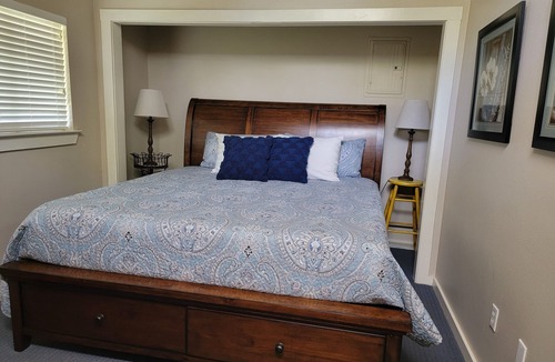 Boerne Apartment | Carriage House - Historical District One Block off High Street