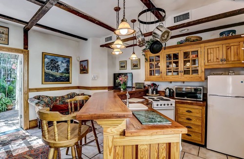 Beach Institute Cottage | Carriage House in North Historic District. Pet Friendly! Fireplaces.