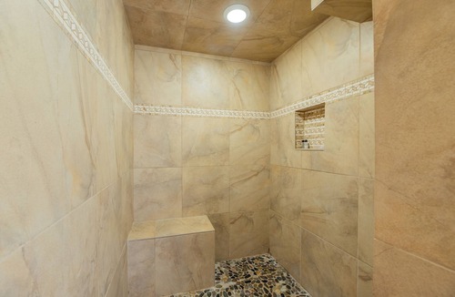 Carter Riverside Bed & Breakfast | Carriage House MAGNOLIA SUITE