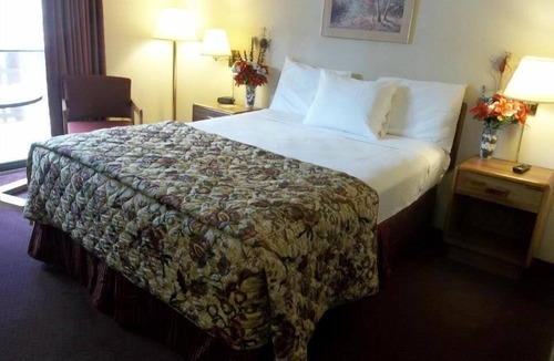 Lake Placid Hotel | Carriage House Motor Inn