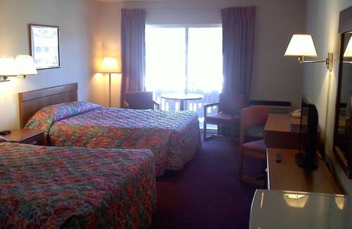 Lake Placid Hotel | Carriage House Motor Inn