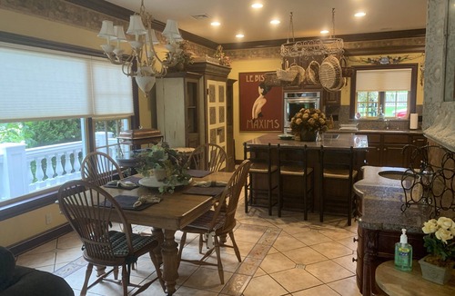 Dallas House | Carriage House on Country Estate - minutes from 6 wedding venues
