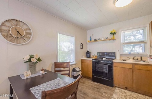 Berwick Apartment | Carriage House