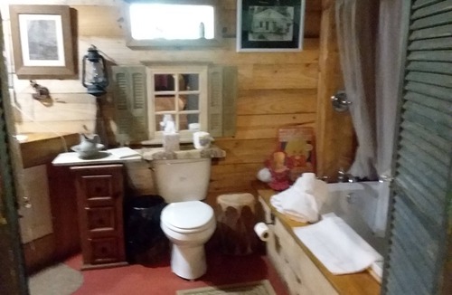 Monticello House | CARRIAGE HOUSE