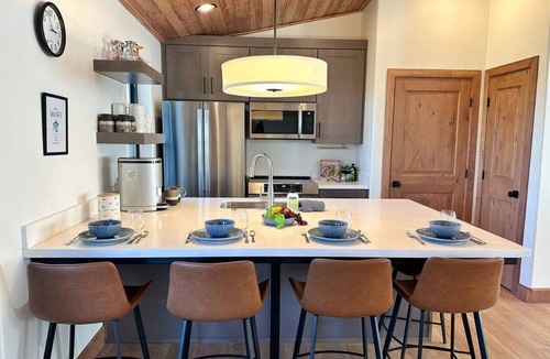 Torreon Apartment | Carriage House