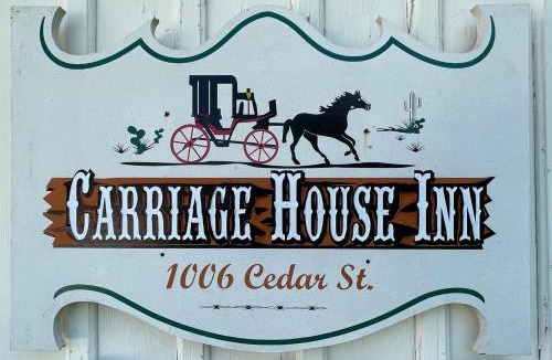 Pipe Creek Hotel | Carriage Inn Bandera Suite 2