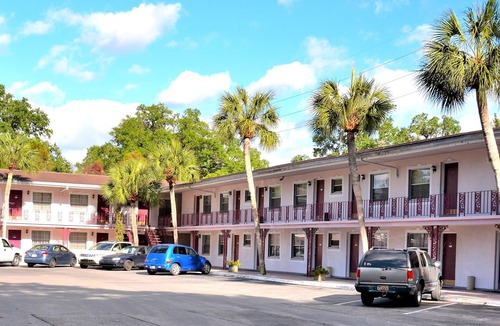 Cross City Hotel | Carriage Inn Motel