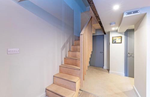 Preston Apartment | Carriage Works by Guestz