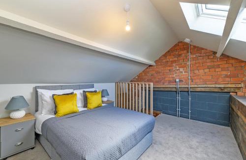Preston Apartment | Carriage Works by Guestz