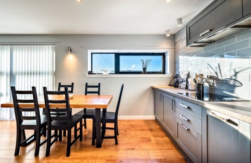 City Centre Glasgow Apartment | Carrick Quay Two bedrooms with balcony